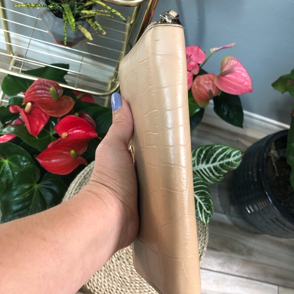 Vintage Leather Coach Wrap Around Zipper Wallet - Picture 7 of 9